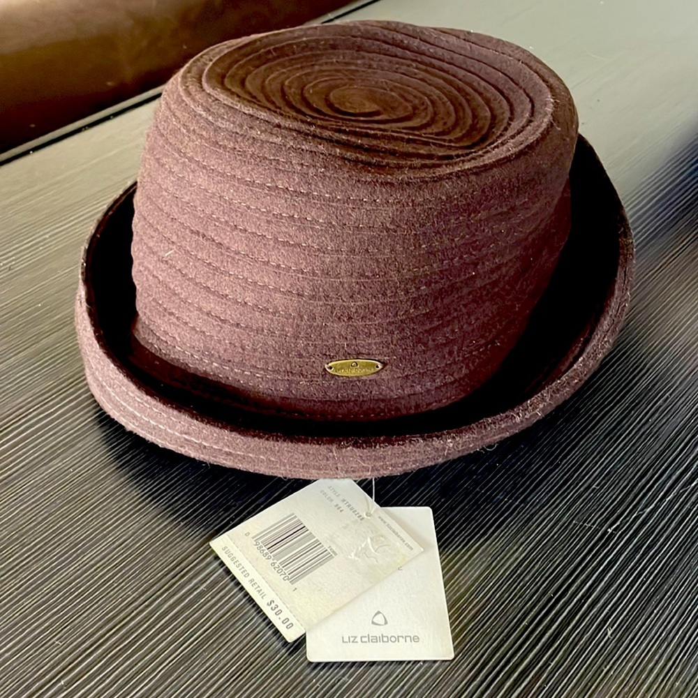 Woman's hat